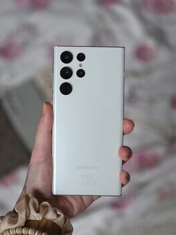 Samsung Galaxy S22 Ultra 128 GB + nové kryty