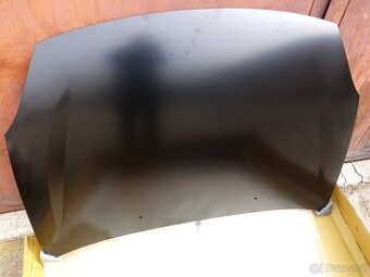 Renault Thalia II přední kapota