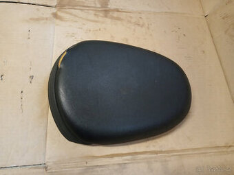 Suzuki TL 1000 S - sedlo spolujezdce