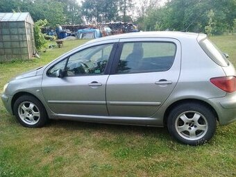 Peugeot 307 náhradní díly,2,0HDI,1,6i,vice barev nfu,rhy