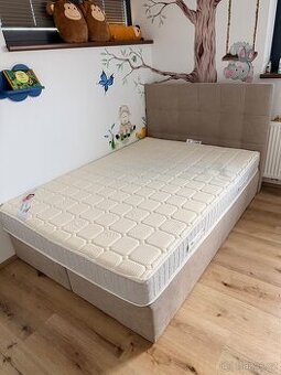 Boxspring postel 140x200 + nová kvalitní matrace – TOP STAV