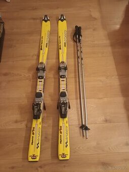 Lyže Atomic 130cm + hůlky 100 cm