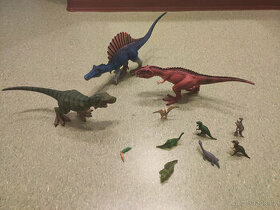Sbírka velkých a malých dinosaurů