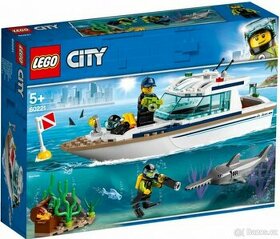 LEGO® City 60221 Potápěčská jachta - 1