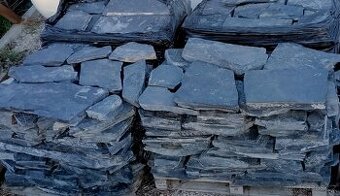 Štípaný Kámen , Břidlice  40m²
