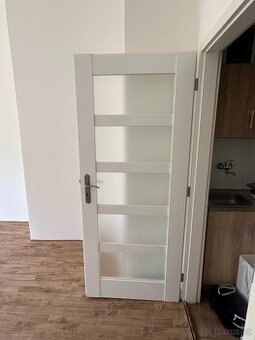 Interiérové dveře vč. zárubní (80 cm), prosklené