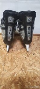 Prodám brusle CCM a REEBOK - 1