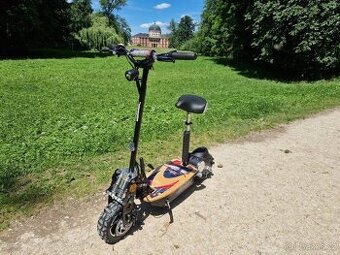 Elektrokoloběžka CRUISER1000 PLUS