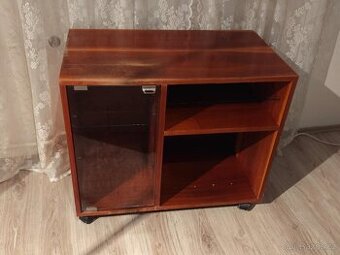Mahagonová skříňka na knihy nebo vinyly