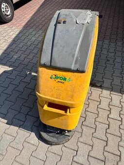 Lavor podlahový čistič