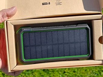 Solární powerbanka AlzaPower SolarScout 20000mAh