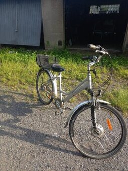 Elektrokolo Apache ( 2x baterie )