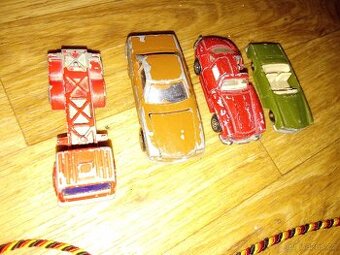 Retro autíčka Mercedes Benz