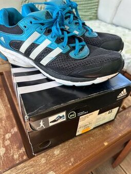 Adidas běžecké boty 44