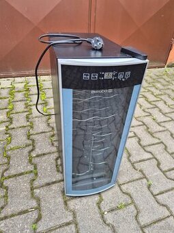 Vinotéka Philco PW 12