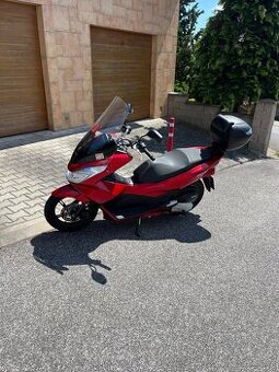 Honda Pcx 125, r.v. 2015