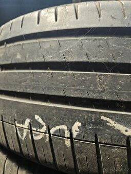 215/45R18 93W XL(ZR) Pilot Sport 3 MICHELIN