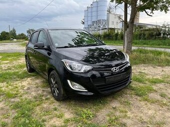 Hyundai i20 1.2 i r.v.2014 pouze 96tkm - 1