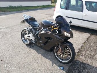 Honda CBR 1000rr 2004