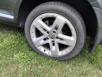 Alu kola R20 touareg