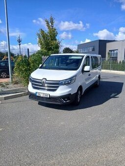 Pronájem Renault Trafic 2025 9 míst na Bolt/uber