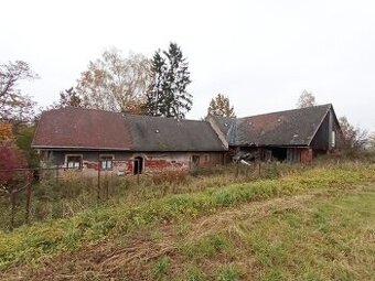 Prodej podílu 12/14 usedlosti s pozemkem - Pilníkov