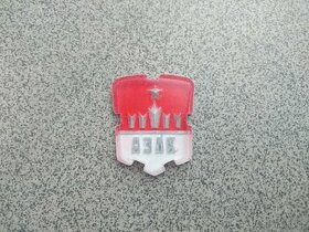 Prodám přední znak na masku šlapací moskvič