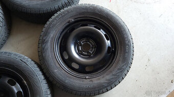 Zimní kola Nokian 15" 5x100 Octavia 1, Golf 4, Leon, A3
