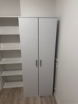 Víceúčelová policová skříň – bílá (2 ks)