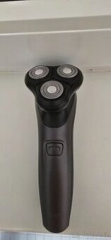 Holící strojek s kabelem