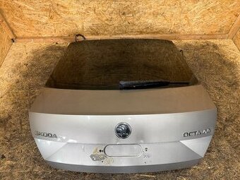 PÁTÉ DVEŘE KUFRU ŠKODA OCTAVIA 3 SEDAN LF8H-4K4K