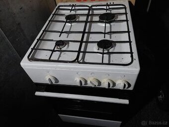 Sporák  Zn MORA s plynovou troubou