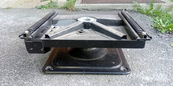 OTOČNÁ KONZOLE VW T4