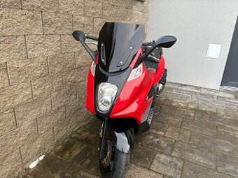 Gilera gp 800 2010