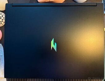 Acer Nitro V 16 Black