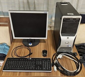 PC Dell - kompletní počítačová sestava