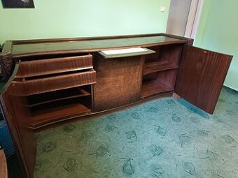 Starožitný nábytek