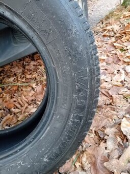 DODÁVKOVÉ PNEU 215/70 R 15 C