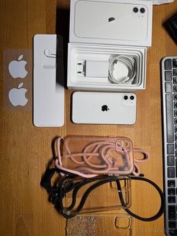 iPhone 11 64GB White - obaly, nabíječka, krabička