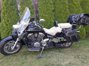 Yamaha XVS 1300A Midnight Star