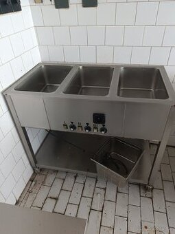 Sporák, ohřívací vana na gastro nádoby,stoly,dřezy
