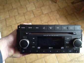 Rádio z Chrysler 300C