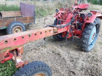 Traktor RS 150