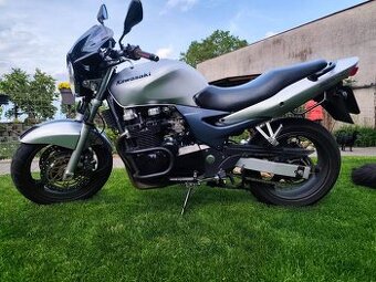 Kawasaki ZR750F - ZR-7