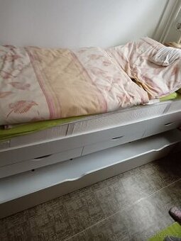 Postel jednolůžko s úložným prostorem za 3000kč