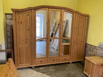Prodám velkou ložnici materiál voskované borovice - 1