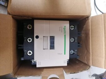 Tesys stykač Schneider - 1