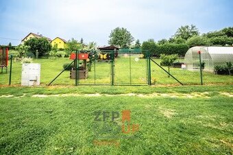 Prodej pozemku pro bydlení o rozloze 1 299 m2 - Petrovice u