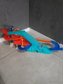Hot wheels myčka