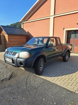 Nissan Navara D22